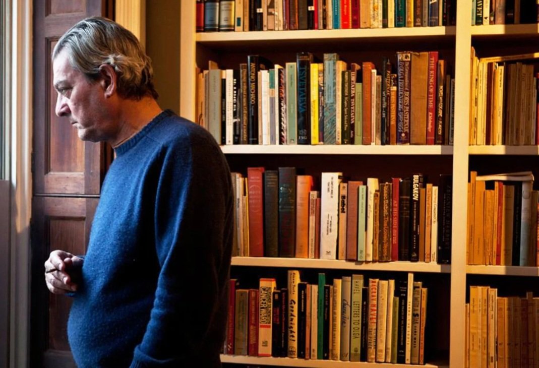 "Libraries aren't in the real world, after all. They're places apart, sanctuaries of pure thought. In this way I can go on living on the moon for the rest of my life."
⚫️ RIP Paul Auster