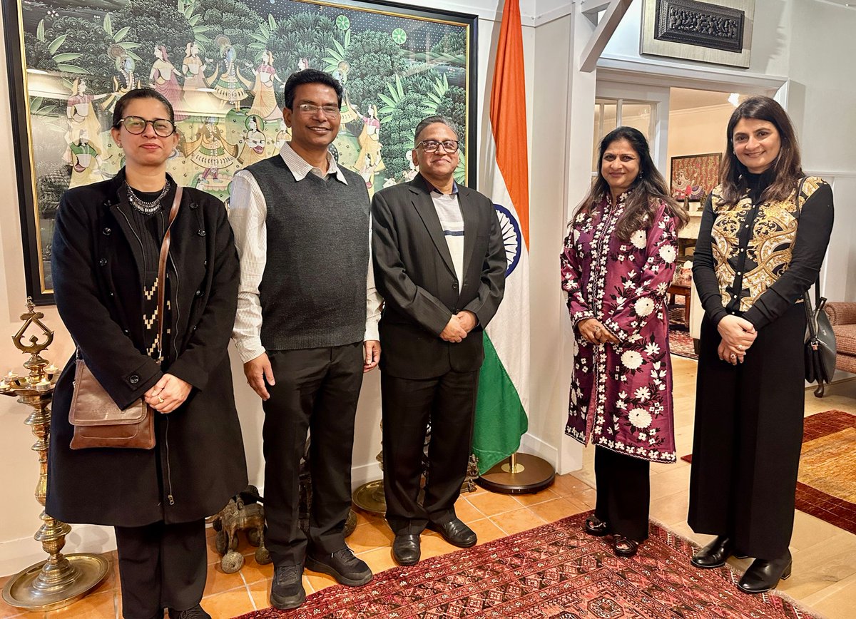 #AmritKaal #Bharat #IITDelhi
A delegation from IIT Delhi met HC Neeta Bhushan and shared perspectives about the on-going collaboration with NZ🇳🇿 Universities. Education sector is an important pillar of India NZ partnership.
@MEAIndia
@IndianDiplomacy
@iitdelhi
@EduMinOfIndia
@ANI