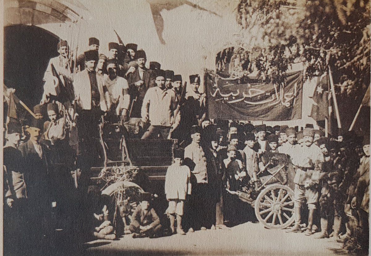 Emperyalizmi sadece topla, tüfekle yenmedik. Kutlu Zafer'de Türk Kadını'nın ve Türk İşçisi'nin de emeği vardı. 1 Mayıs İşçiler ve Emekçiler Bayramı kutlu olsun...