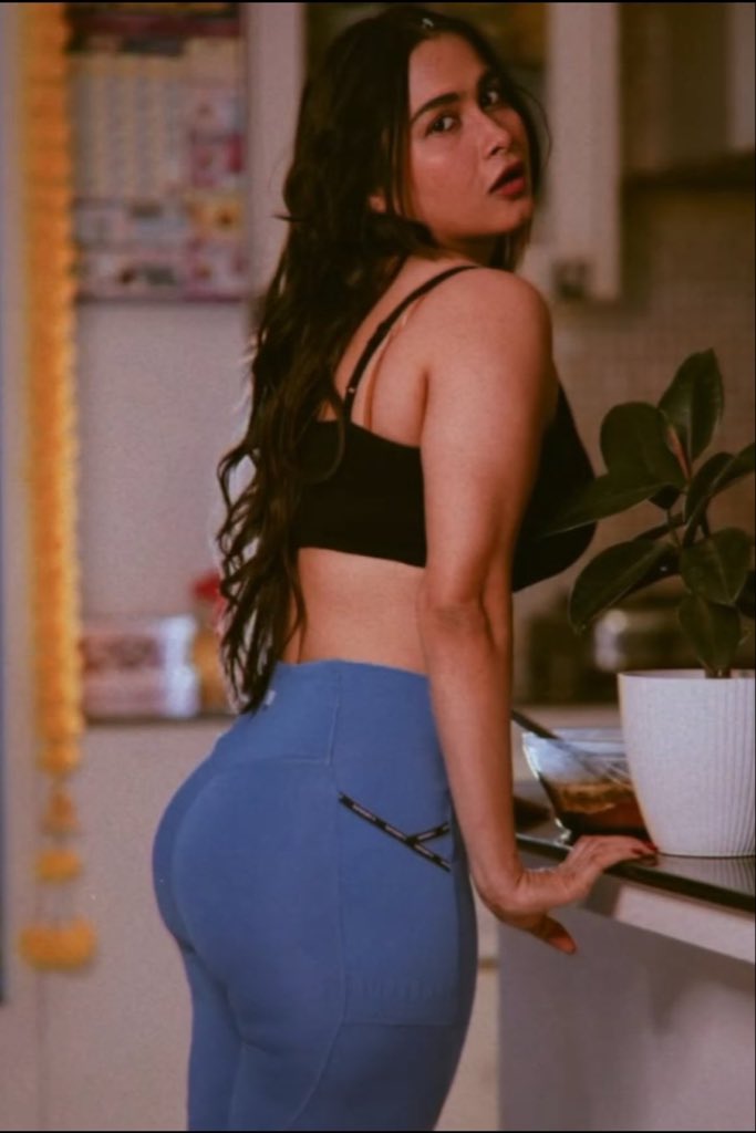 GMeI--ubAAAFuFn?format=jpg&name=medium