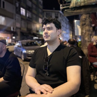StefanoZarate's tweet photo. #YeniProfilResmi https://t.co/qFKvIs44VW