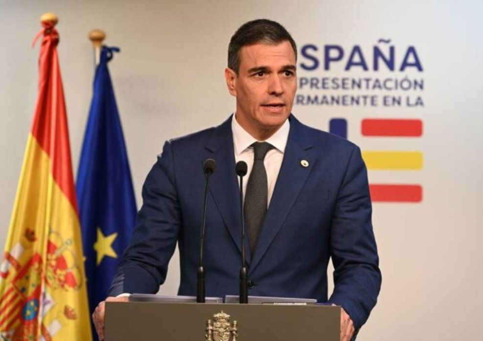 Pedro Sánchez SIGUE como Presidente del Gobierno

📊 ¿Consideras esta una buena noticia para España?

🔃 SÍ
♥️ NO

Siiiiiiiiiii