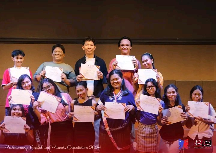 dulaangrizalia's tweet photo. Despite the challenge of shifting to online modality, Dulaang Rizalia made it possible to pursue Probationary members' graduation and parents orientation. With this, we'd like to thank everyone who supported us through this victory! 🎭 https://t.co/GVIbJVOGKv