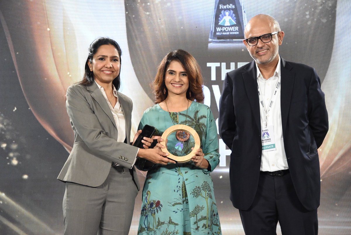 invinciblearti's tweet photo. Awarded the self made women leaders at FORBES EVENT to celebrate women power. Congratulations to all, keep it up https://t.co/0RC71kVhVQ