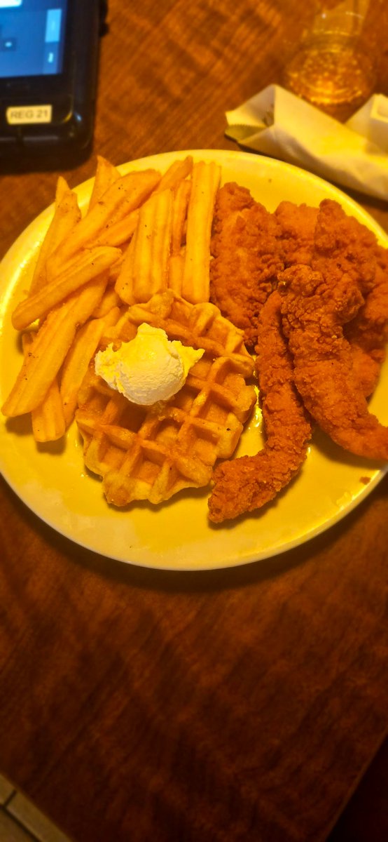 Chicken and Waffles. Denny's off menu #offmenu #Dennys