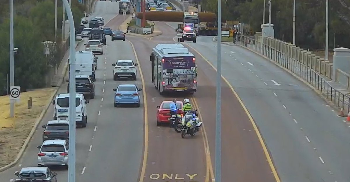 CRASH – CAUSEWAY BRIDGE SOUTHBOUND
Bus lane blocked
Police on site
Traffic heavy in the area
ow.ly/Pq5b50Rt9xv #perthtraffic