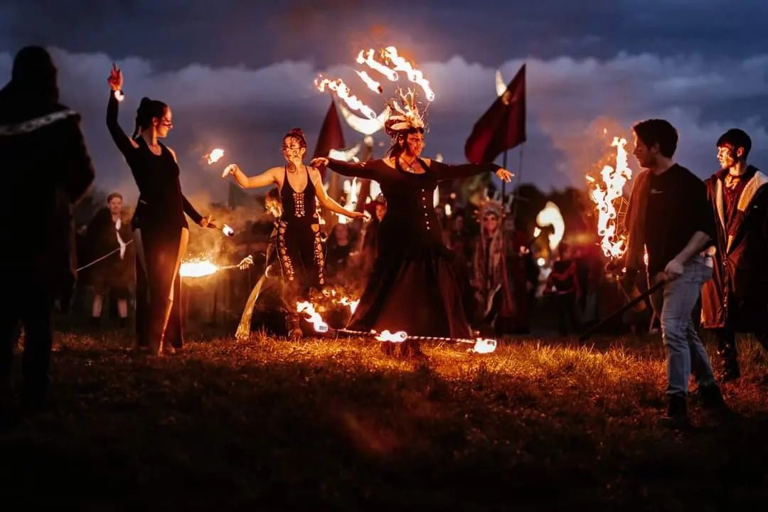 Fire, water, light and luck; these are all part of the Bealtaine festival which starts across Ireland on May 1st and symbolises the start of the Celtic summer. 📍 Bealtaine Fire Festival, Co Westmeath 📷 instagram.com/strix_nebulosa…