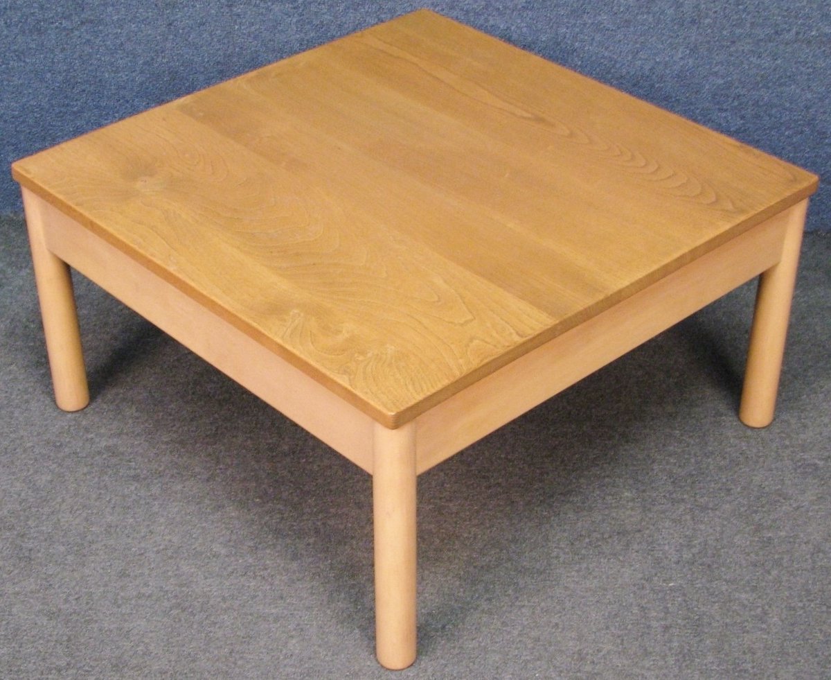 New in stock today priced at £225, this stylish Ercol Solid Elm And Beech Square Coffee Table, Model 776 In Light Finish.

ebay.co.uk/itm/3869728037…

#Ercol #ErcolCoffeeTable #ErcolSquareCoffeeTable #CoffeeTable #LightFinish #MidCenturyModern #AirportAntiques #SquareCoffeeTable