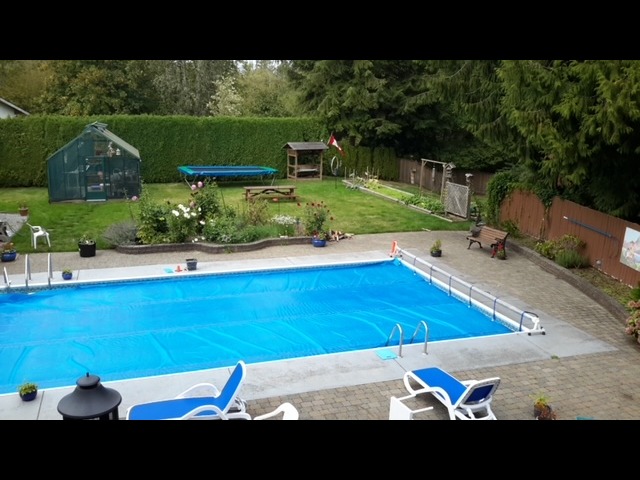 Move in ready 4 bed, 3 bath rancher on a MASSIVE lot! This immaculately kept home has a pool, hot tub, heated shop & more!🌲Click the link for full details: bridgewellgroup.ca/4544-hitchingp… #Surrey #Langley