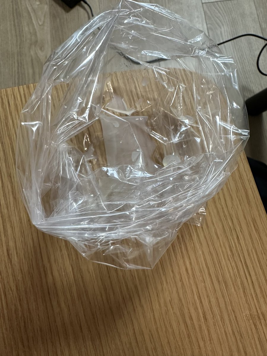 yd_ura's tweet photo. 出すとこ見られたい&amp;掃除を楽したい、と言う事でチャトレさんに見てもらう時のフィニッシュはビニールに出してます笑 https://t.co/TWkzey0hDy