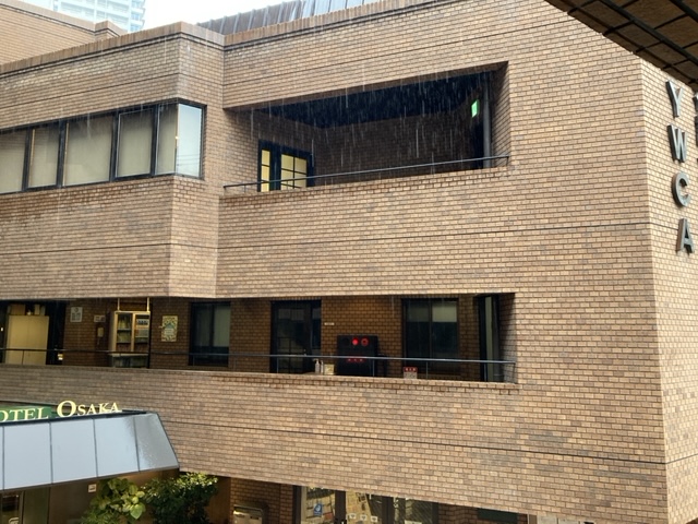 つめたい雨がふっていますね☔️
明日は、日本語学科の校外学習です。
いいお天気になりますように😊

#留学生活 #日本語学校 #ywca #japaneselanguageschool #японхэлнийсургууль #японхэл #日本語學校 #日語 #жапон #жапонтили