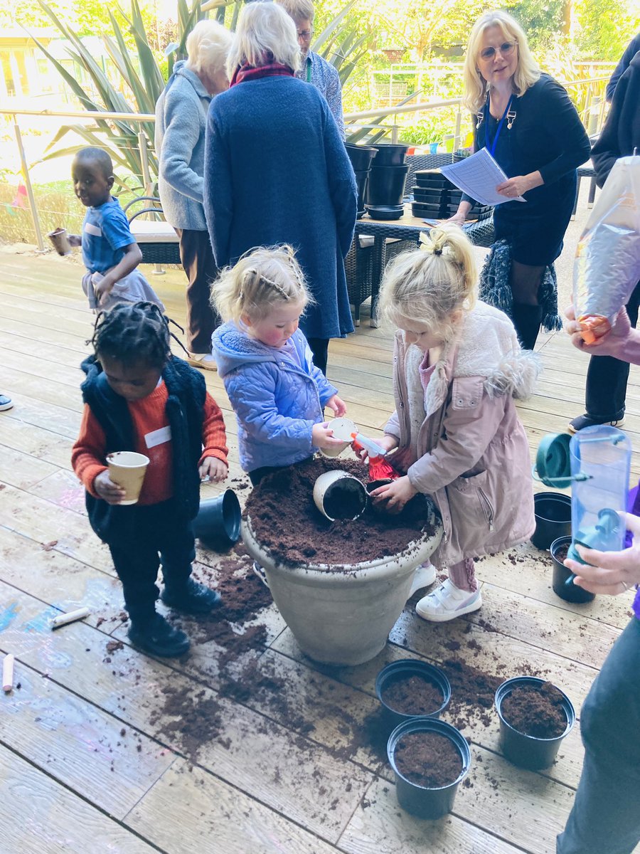 Intergenerational week pt2 #GIW24 our visit from Nurseries and Communicare #intergenerational #friendship #gardenfun @Mayflower_Court @AnchorLaterLife @carehome_co_uk @NAPAlivinglife