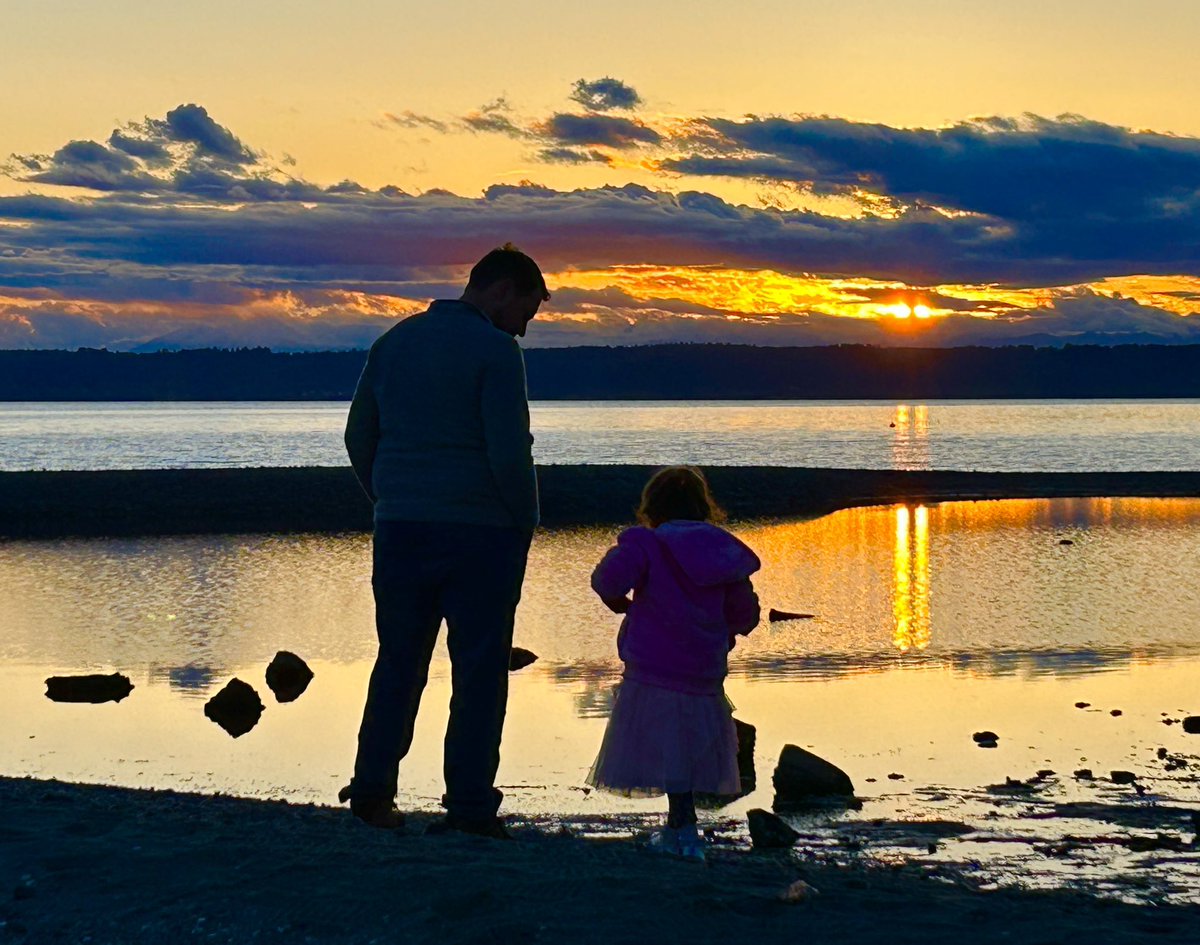 Father’s hold their daughter’s hands for a while, but their hearts forever… #Hopeful #sunsets @ThePhotoHour