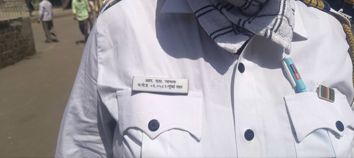 LavVishwakarma's tweet photo. Traffic police Sangeeta Shivaji Chavhan and R S Jadhav ma'am are stationed in Kandivali East, close to Growals Mall 101 Highway.Despite loads of sunshine, both ma'ams did an amazing job helping every driver at that area.@MTPHereToHelp
@MumbaiPolice https://t.co/eYnchW29zN