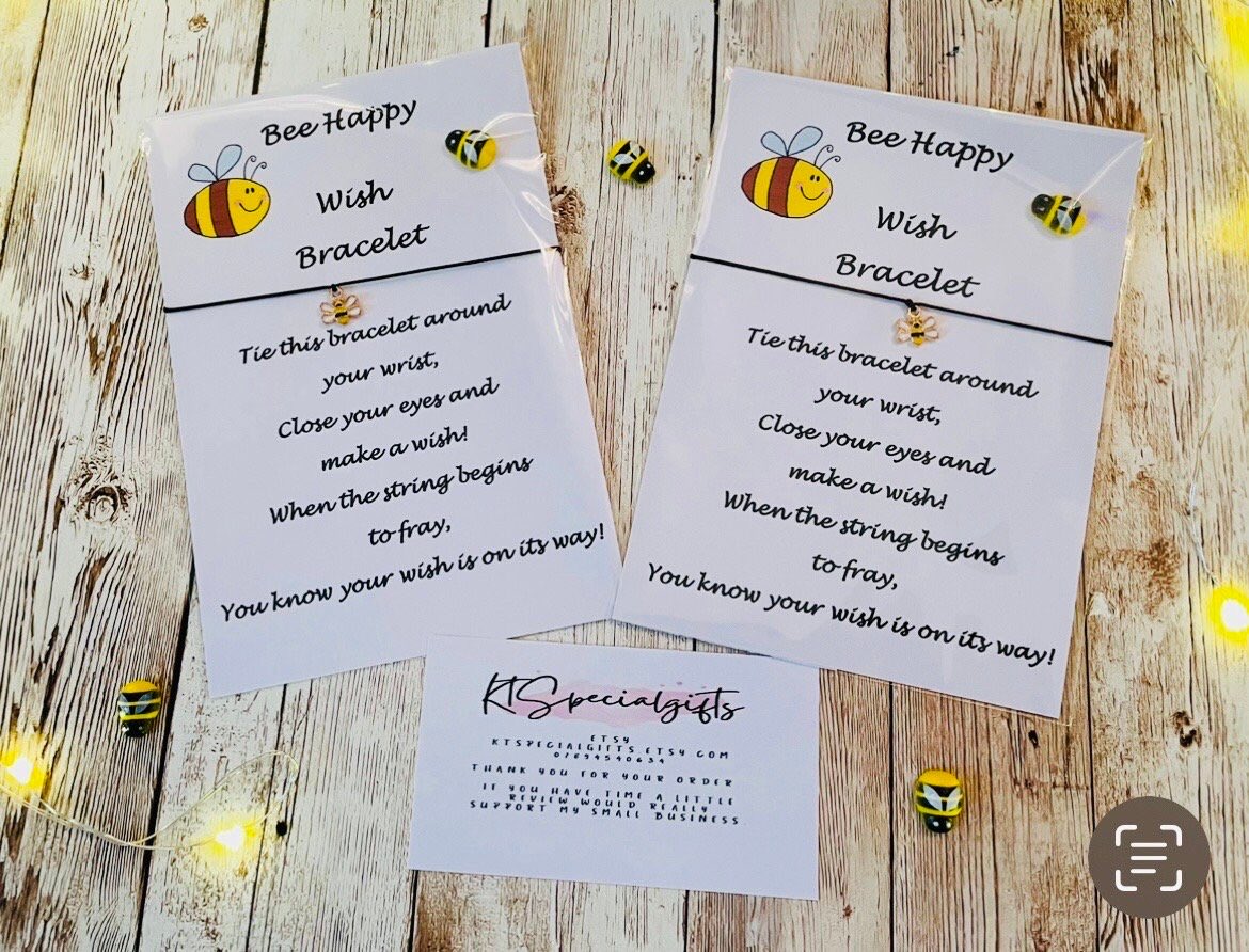 Limited time £1.99 each. 
Super cute Bee wish Bracelets.
Perfect for any occasion. 

ktspecialgifts.etsy.com/listing/171252…
#beebracelet #beecharm #beegift #beehappy #birthday #wishbracelet