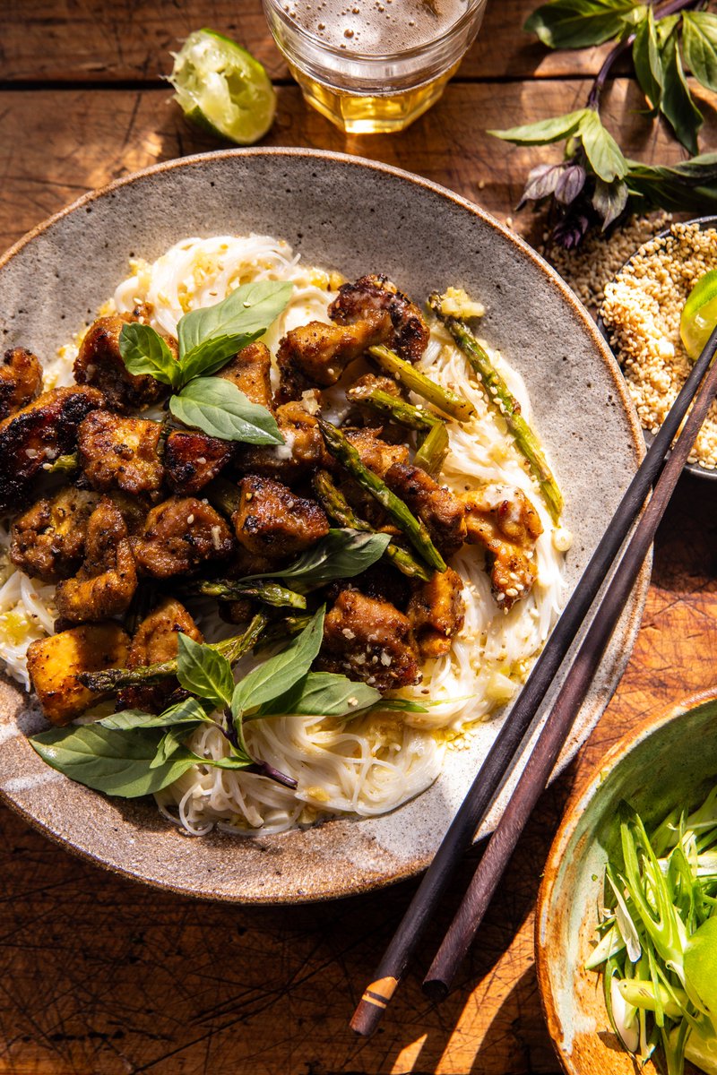 New! Thai Basil Chicken and Garlic Butter Noodles. Yellow curry chicken over saucy garlic noodles with sweet Thai basil. So yummy and even better than takeout! halfbakedharvest.com/basil-chicken-…