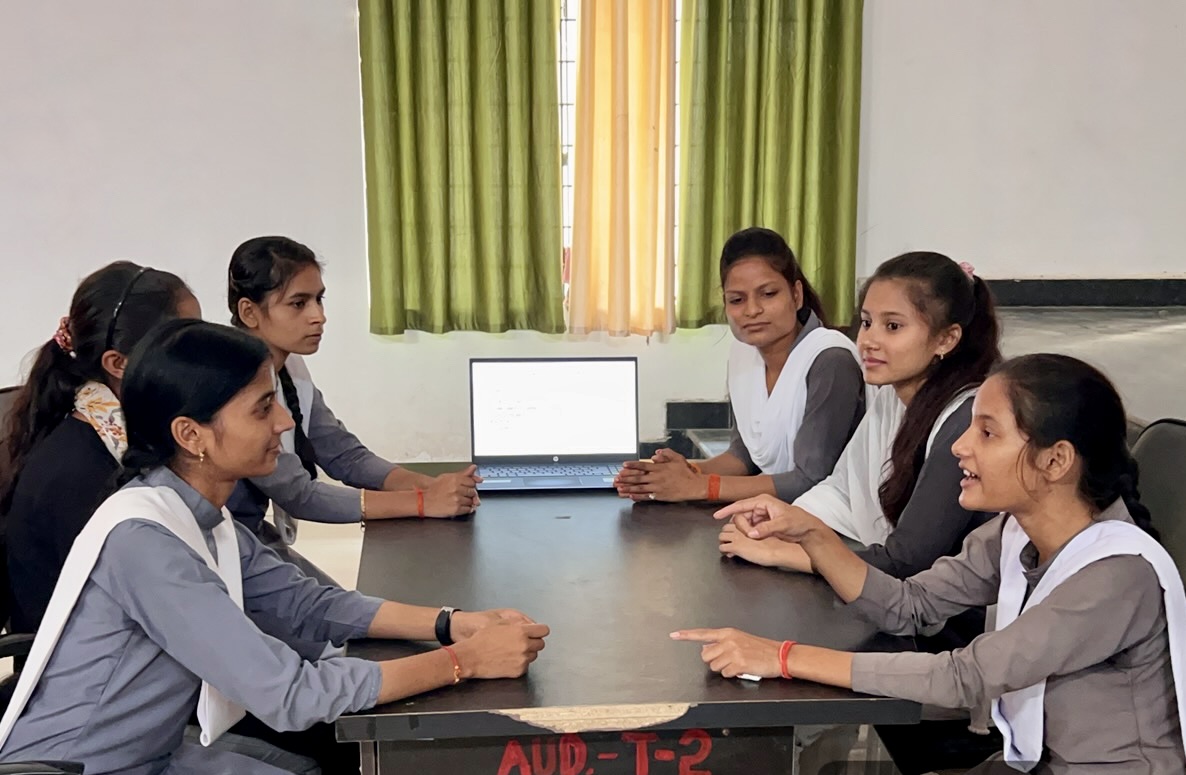 naandi_india's tweet photo. #NaandiJobFactory is honoured to share that over 1 million youth have graduated from our employability program. 60% of our graduates are dynamic young women, now equipped with 21st-century skills. 
Join us in celebrating this milestone 👏 
 #LabourDay2024 #WomenEmpowerment https://t.co/PnYDT13Yv0