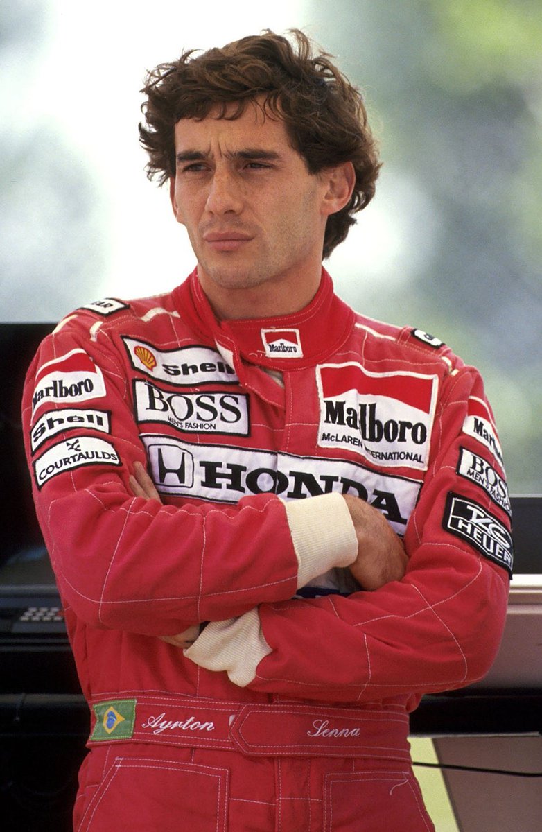 Oggi 30 anni esatti senza #AyrtonSenna il più grande.