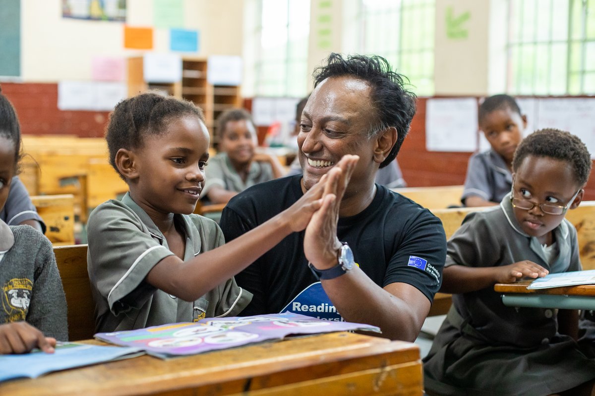 Happy #WorkersDay! Here's to all the staff at UNICEF South Africa who work tirelessly towards realising the rights of all children to help them build a strong foundation and have the best chance of fulfilling their potential. Thank you.💙