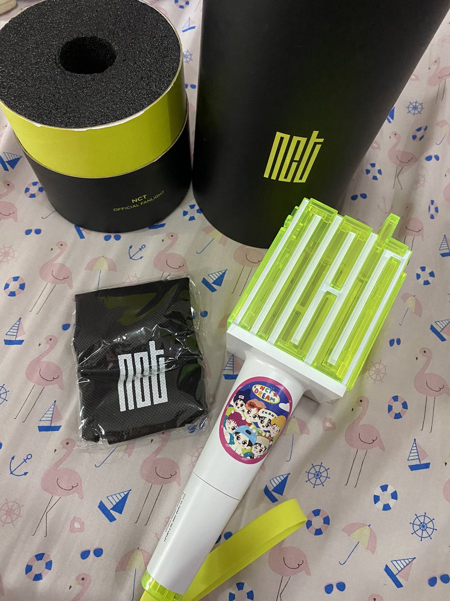 korjinnie's tweet photo. WTS [ WANT TO SALE ]
LIGHTSTICK NCT NEOBONG VER 1 

💸 535K 

📍dom jaksel
- goodcondi
- fullset
- harga include admin shopee
- bisa oren (bisa req live + vidio)
- dipake sekali untuk tds 2
- beli di kwangya jakarta maret 2023

🏷️ wtb ls nct light stick neobong tds 3 jakarta https://t.co/WVgd3Bt6QI