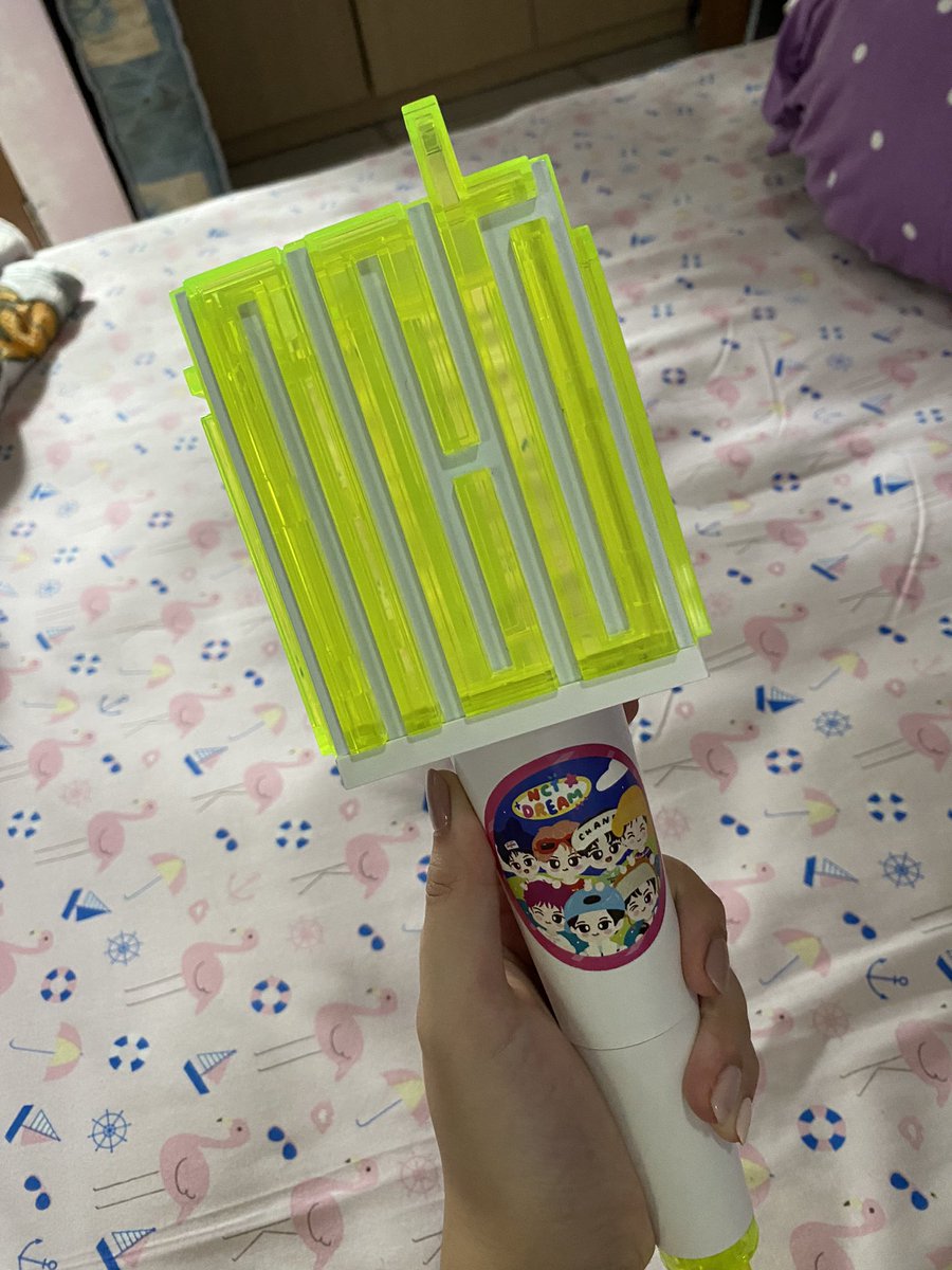 korjinnie's tweet photo. WTS [ WANT TO SALE ]
LIGHTSTICK NCT NEOBONG VER 1 

💸 535K 

📍dom jaksel
- goodcondi
- fullset
- harga include admin shopee
- bisa oren (bisa req live + vidio)
- dipake sekali untuk tds 2
- beli di kwangya jakarta maret 2023

🏷️ wtb ls nct light stick neobong tds 3 jakarta https://t.co/WVgd3Bt6QI