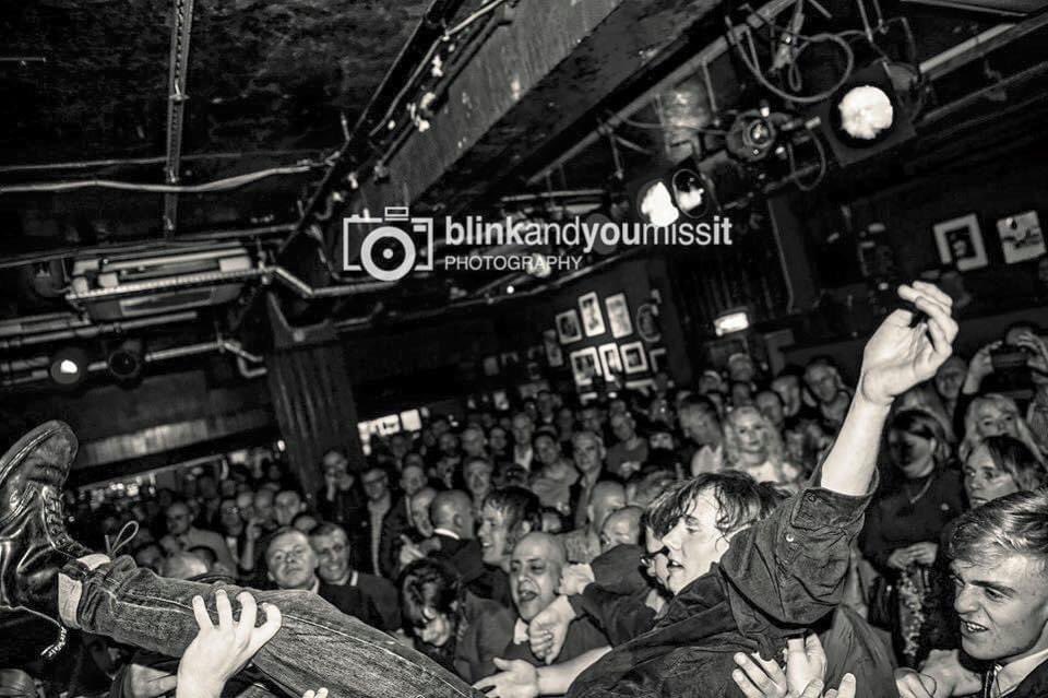 This photo was taken 8 years ago at @100clubLondon! I expect to see more of the same at my upcoming show on Friday 14th June ✊ Tickets: linktr.ee/BillySullivan 📸: Derek D’Souza