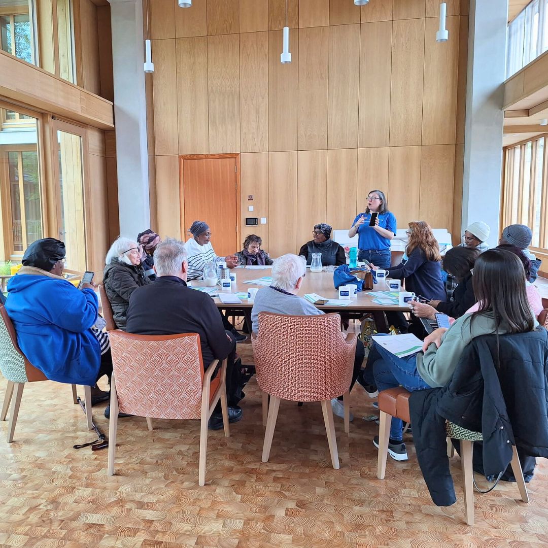 ClearCommunity's tweet image. Back at Appleby Blue Almshouse to help residents do a WhatsApp privacy check and be #safeonline

Back again 29th May 2pm-4pm

Thank you @UnitedStSaviour &amp;amp; @AgeUKLS 
#Southwark #DigitalSkills #Bermondsey

@lb_southwark  @cosouthwark @SouthwarkCarers