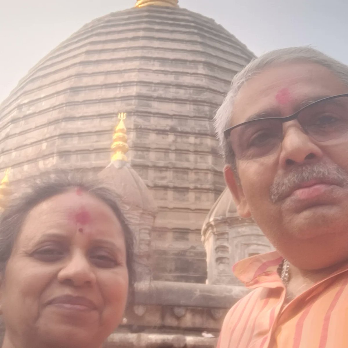 PunitVerma_1's tweet photo. मां कामाख्या देवी, भीमाशंकर,उमानन्द गौहाटी आसाम का सपत्नीक दर्शन पूजन का सौभाग्य प्राप्त हुआ । भगवान भोले नाथ का मंदिर उमानन्द ब्रम्हपुत्र नदी के बीच टापू पर बहुत ही दर्शनीय स्थल पर स्तिथ है।। https://t.co/8N5JBWkJQ3