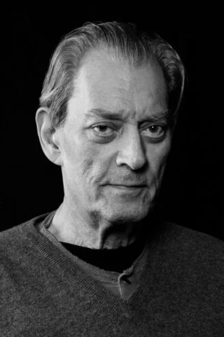 Se ha muerto Paul Auster, uno de los grandes escritores estadounidenses. Cuando muere un escritor, se nos muere el amor a la vida.