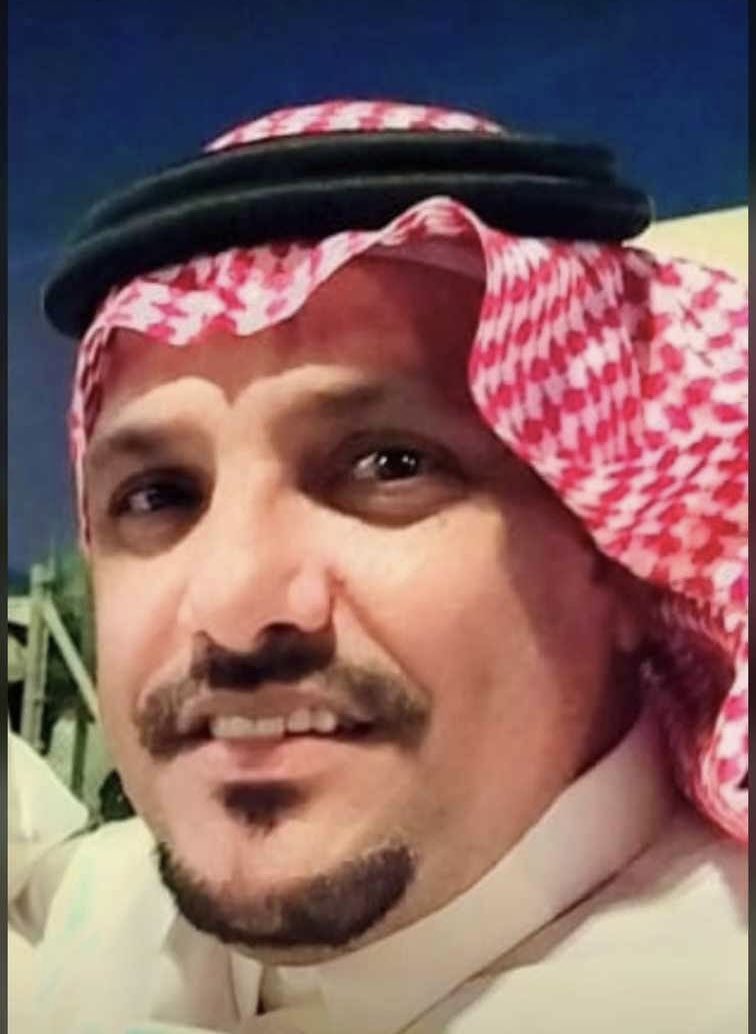 (فتىً أريحياً كان يهتز  للندى 
كما إهتز  من صافي الحديد قضيبُ
يبيت الندى يا أم عمروٍ ضجيعه
إذا لم يكن في المنقيات حليبُ. )

رحمك الله يا أبا محمد