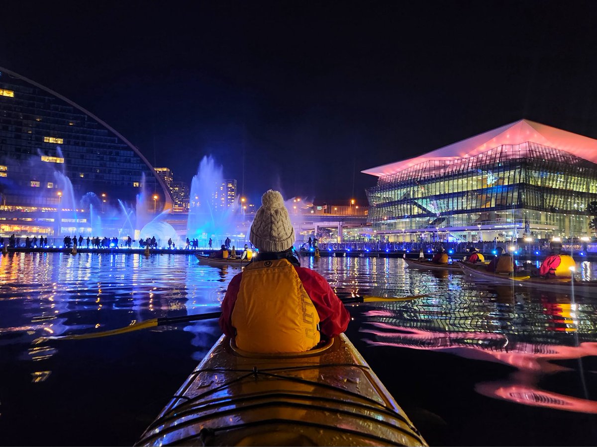 MOONLIGHT SEAKAYAKING 
Our leisurely paddle loop starts and finishes at the Maritime Museum.
Safely explore the illuminated waters of Darling Harbour, taking in the magnificent light-shows of VIVID 2024
Bookings available 
sydneyharbourkayaks.com.au/sydney-vivid
Dates: 24/5 - 15/6
#VividSydney