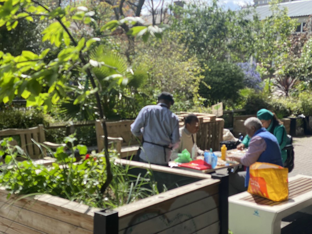 @GardensHope a great day had by all #mosaic #Art #Gardening #CommunityDevelopment #StillWeRise 7th Anniversary of Grenfell Fire RIP 72 Souls and more since @GrenfellUnited @GrenfellTowerMC @Grenfellnextkin @GrenfellTTrust @RaceJustice @BlackEquityOrg @UN