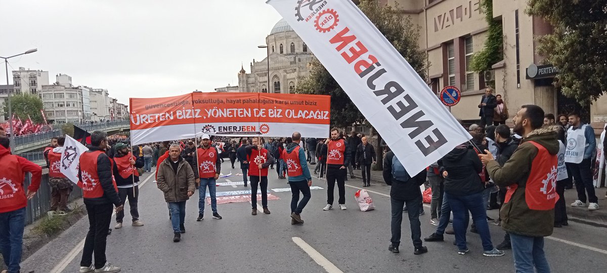 enerjisen's tweet photo. 🛑Yaşasın 1 Mayıs!

Söz, Yetki, Karar Enerji İşçilerine!
#1MAYIS https://t.co/2R0dJllGoj