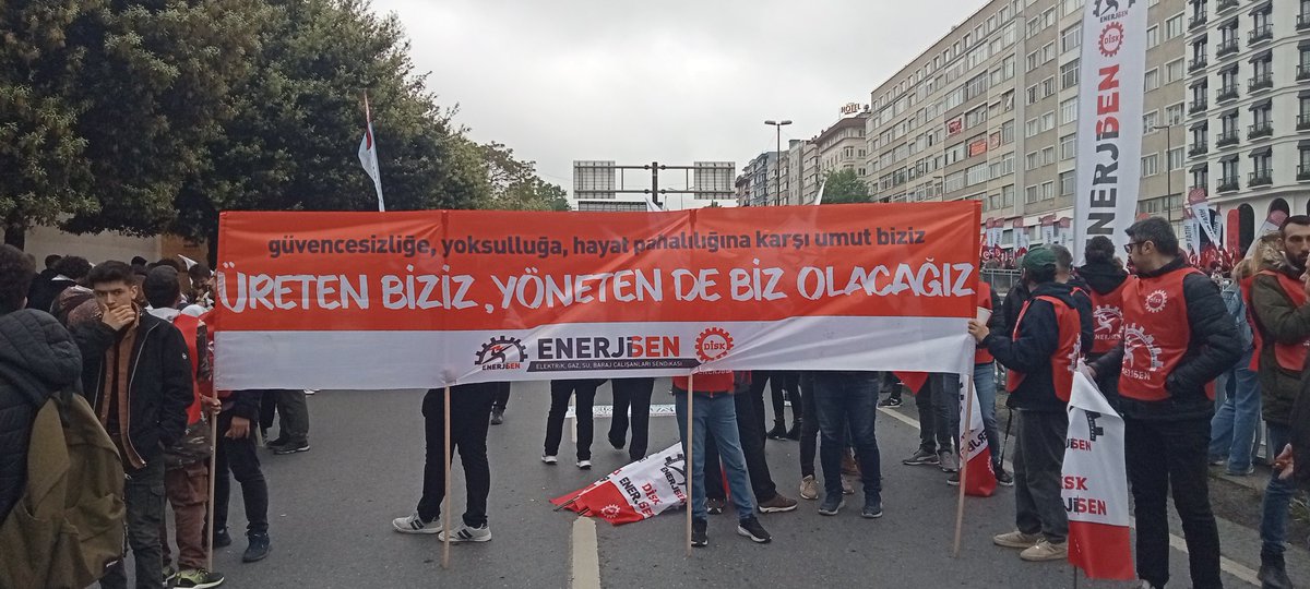 🛑Yaşasın 1 Mayıs!

Söz, Yetki, Karar Enerji İşçilerine!
#1MAYIS