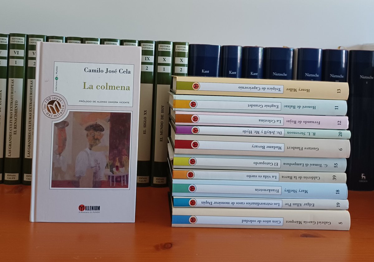 “La noche se cierra, al filo de la una y media o de las dos de la madrugada, sobre el extraño corazón de la ciudad.”

El 1 de mayo de 1999 'La colmena' de Camilo José Cela bullía en los kioskos.

Colección #Millenium n° 4
Cubierta de #RaúlArias 
#Hace25años
#Las100JoyasdelMilenio