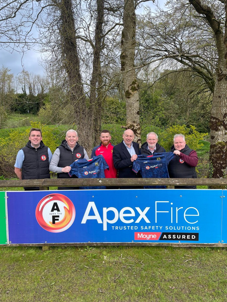 ApexFireLtd's tweet photo. Some members of our Apex Fire team had the pleasure of presenting our sponsored jerseys to Cavan RFC last week.

We’re proud to stand behind members of our community and play a part in their continued success. 

#ApexFire #Sponsorship #Community #Teamwork  #SupportLocal https://t.co/JY1nFEV6db