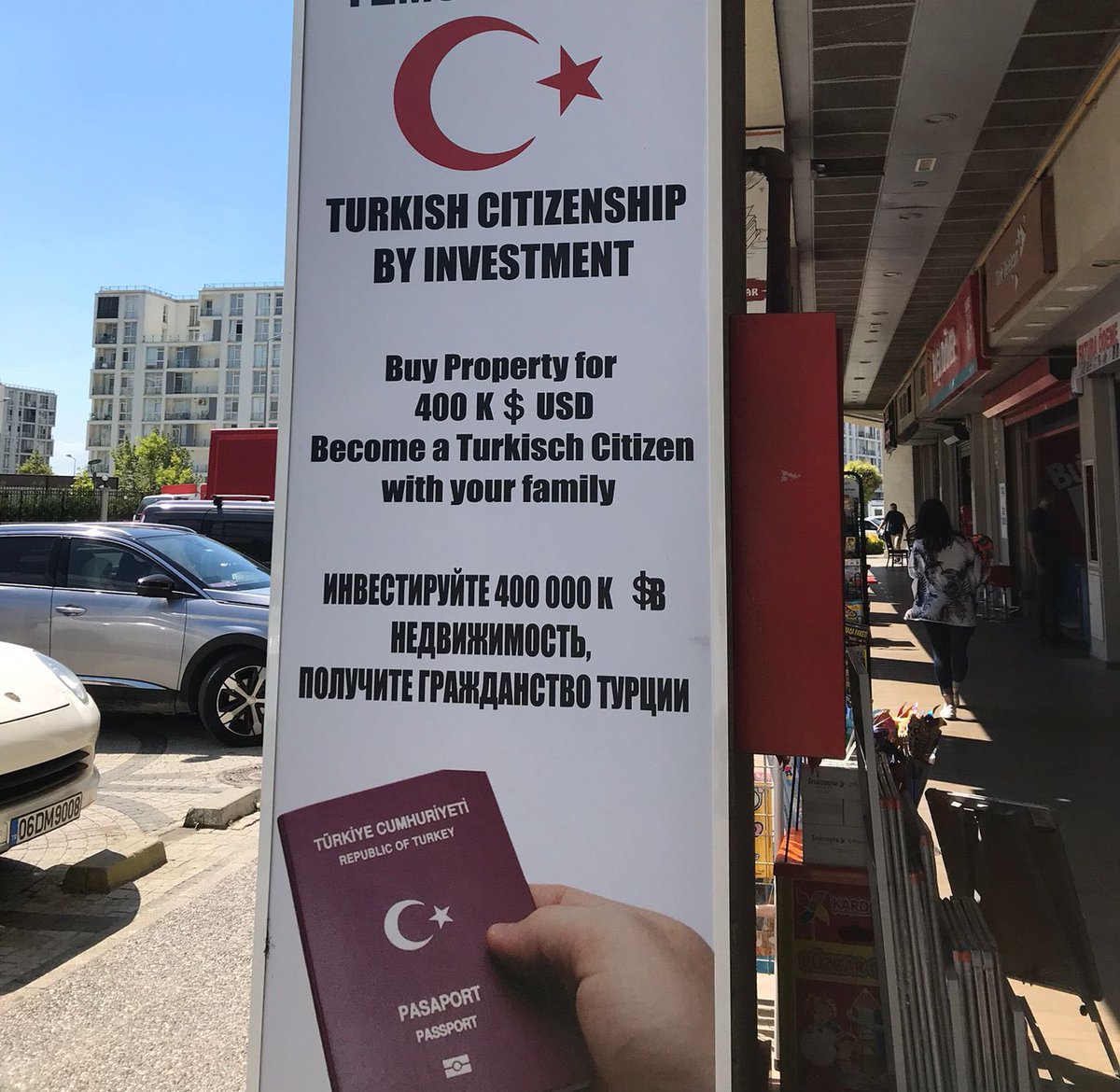 Henley & Partners Türkiye Direktörü Burak Demirel: “400 bin $’a ev alan biri üç yıl sonra bunu satabiliyor. Para ülkede kalmıyor, vatandaşlık ise cebinde kalıyor.”