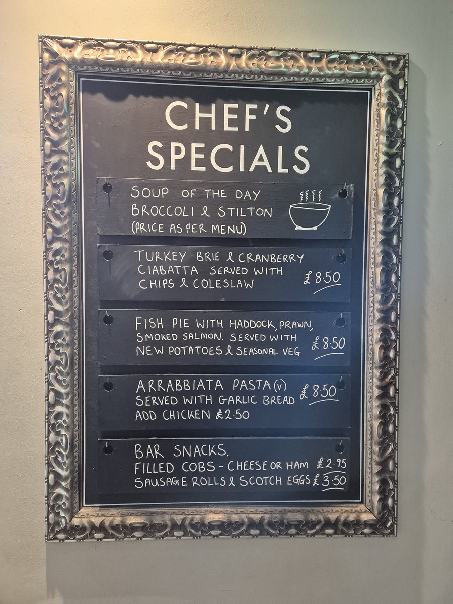 Some great specials on the board today - food available all day til 9pm tonight 🍽 Join us for the 2nd Champions league semi final tonight - Borussia Dortmund vs PSG 8pm ⚽️