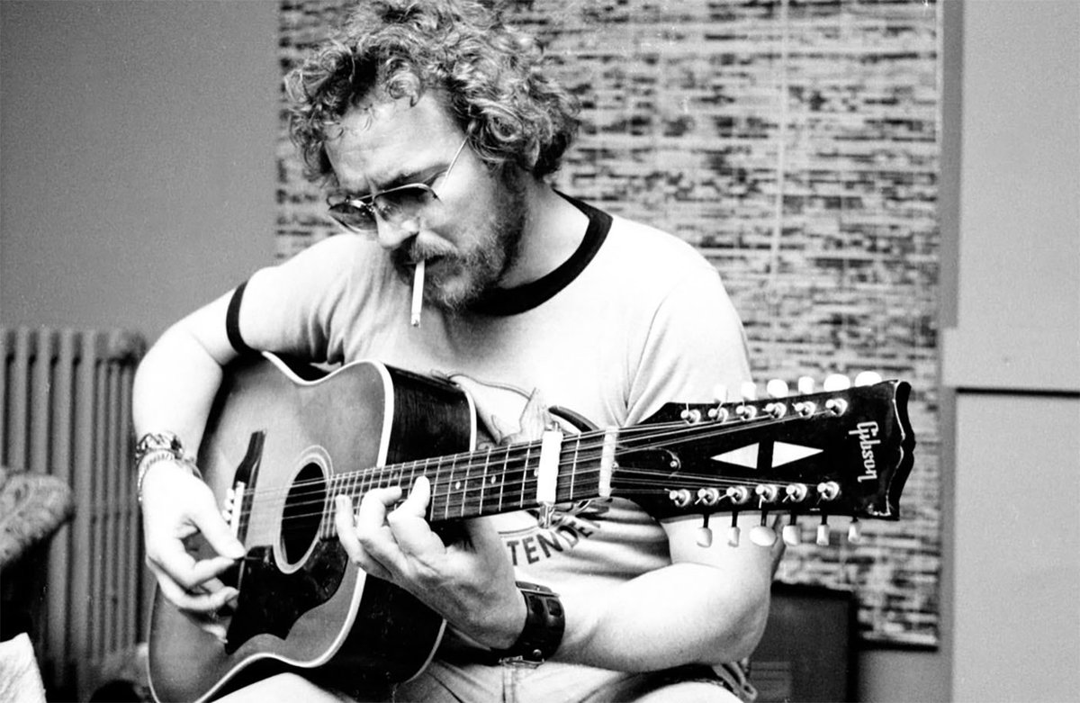 Remembering Gordon Lightfoot today. He passed away on this day in 2023 at the age of 84.