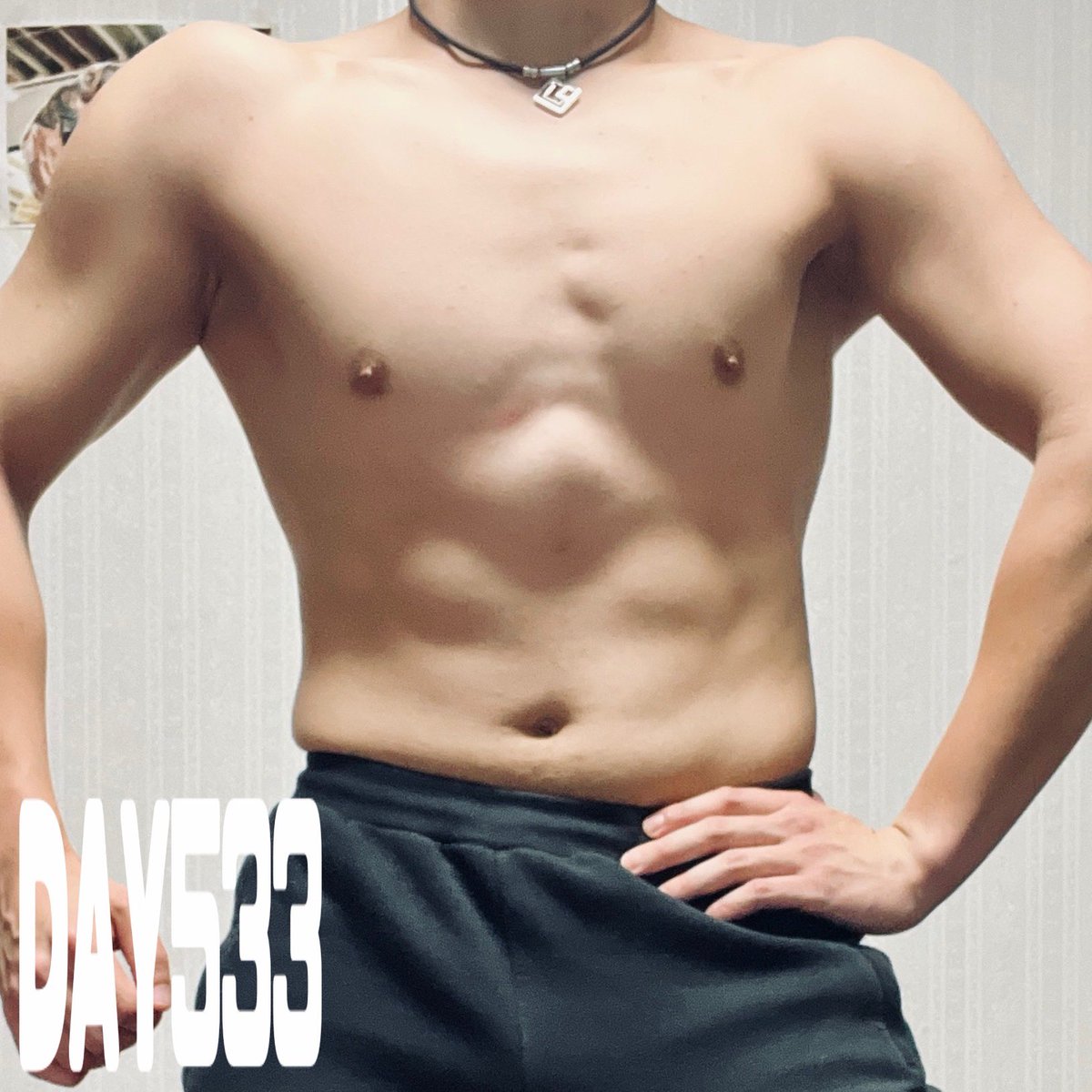 utamaru_fit's tweet photo. #DAY533

脚トレ終了🫡

なんだかんだで夕方の筋トレとなりましたがしっかり追い込みました🏋️
今月は夕方の散歩ではなく、夜の散歩🐕🚶になりそうだから懐中電灯🔦の電池を補充せねば🔋

明日は嫁とのデートを楽しみます🥰

皆様、楽しいGWをお過ごしください👋

#筋トレ
#ダイエット
#ボディメイク https://t.co/JimAYqIqEx