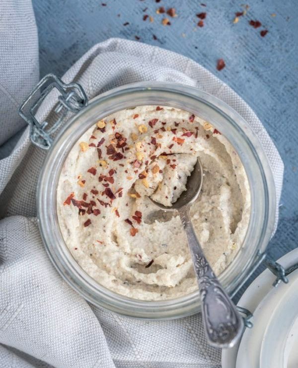 HealthyLauraCom's tweet photo. Today we’re all about flipping the script on traditional favorites? Say hello to our Vegan, Paleo &amp; Keto Cashew "Cheese"! Now, let’s set the record straight: this isn’t your grandma’s cheese. 😘

Full recipe in the blog! ⚡️

#veganrecipes #vegetarianfood #healthyrecipes https://t.co/aE5M3ZMl1m