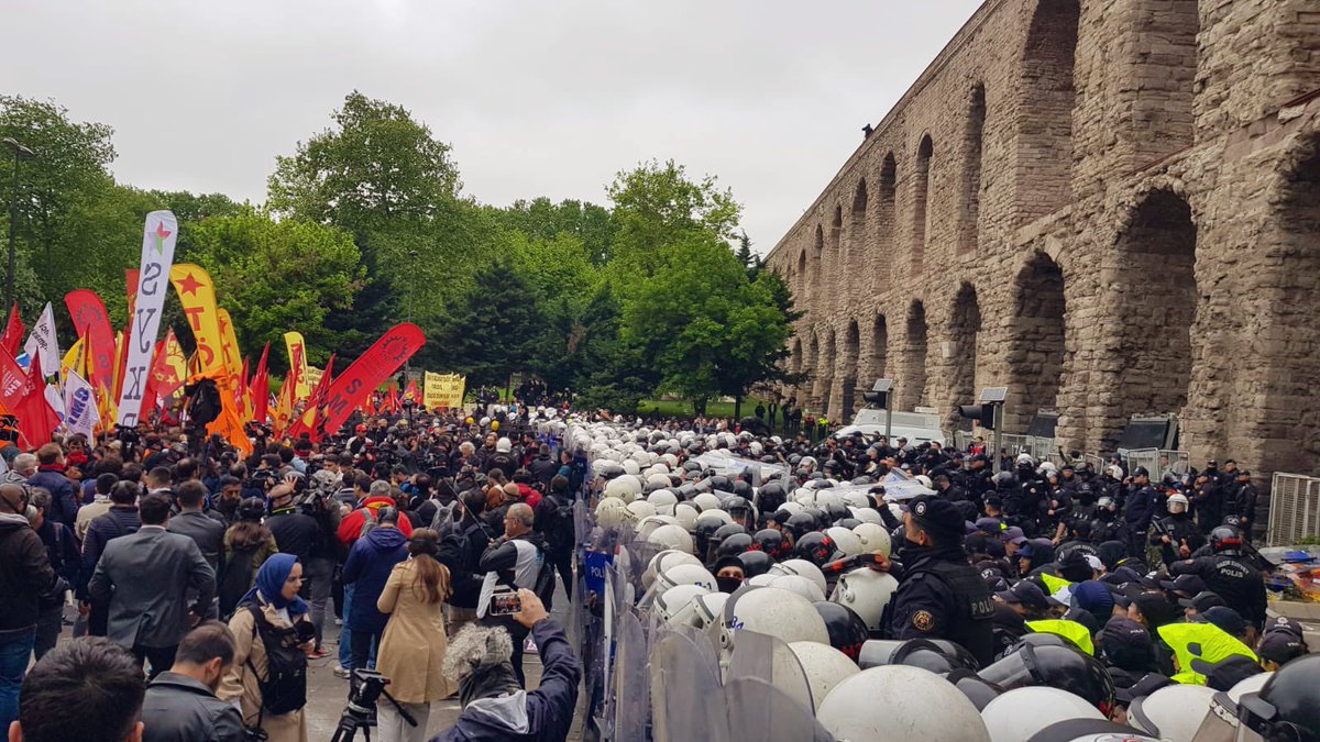 Yolları kapatan, işçilerin karşısına dikilen, gaz atan, Taksim’i elimizden almaya çalışanlar gidecek, biz yine burada olacağız! #1Mayıs2024