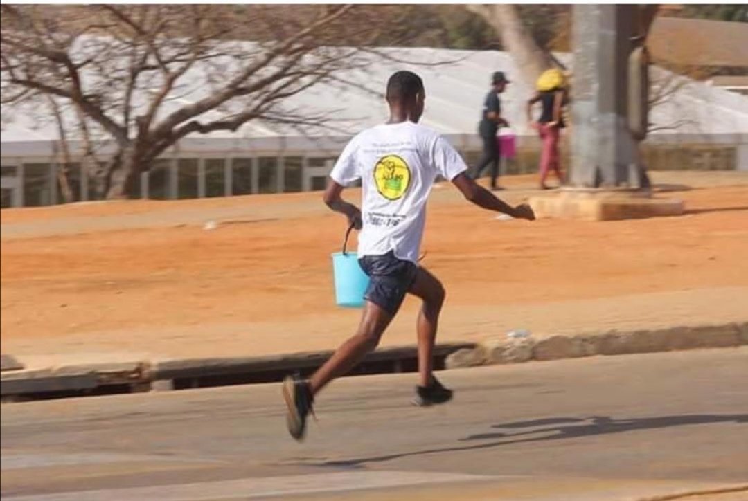 TerryBee14's tweet photo. @VinDollar016 Some men running away from responsibilities. https://t.co/gGOOYsVKdS