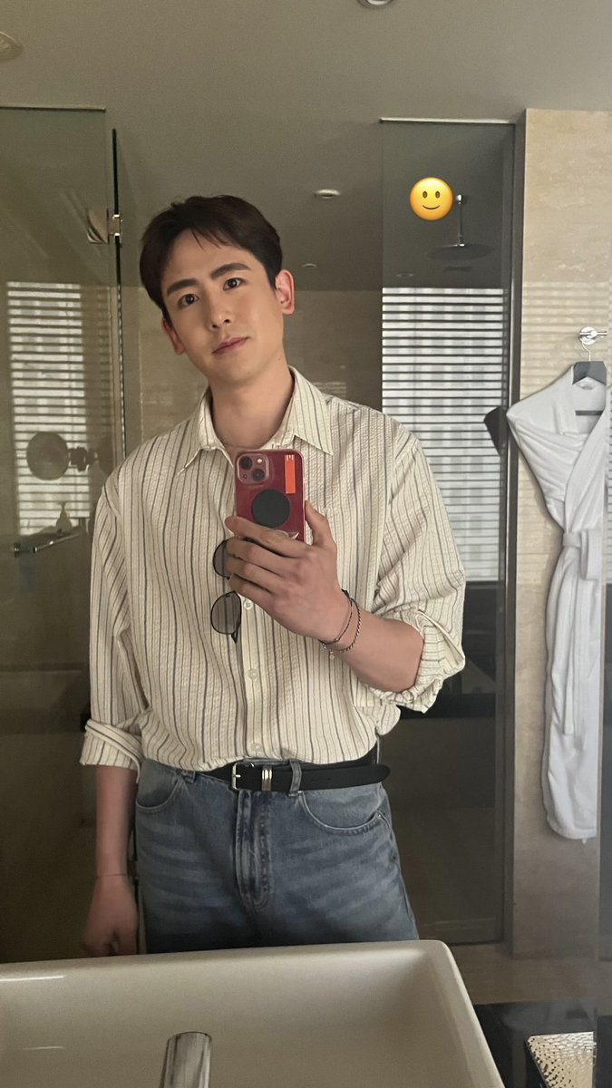 『240501』Khunnie IG story 🐨 🙂 !!!!!! Handsome!!!!!! #尼坤 #NICHKHUN #นิชคุณ #닉쿤 #ニックン #2PM #khunsta0624stories