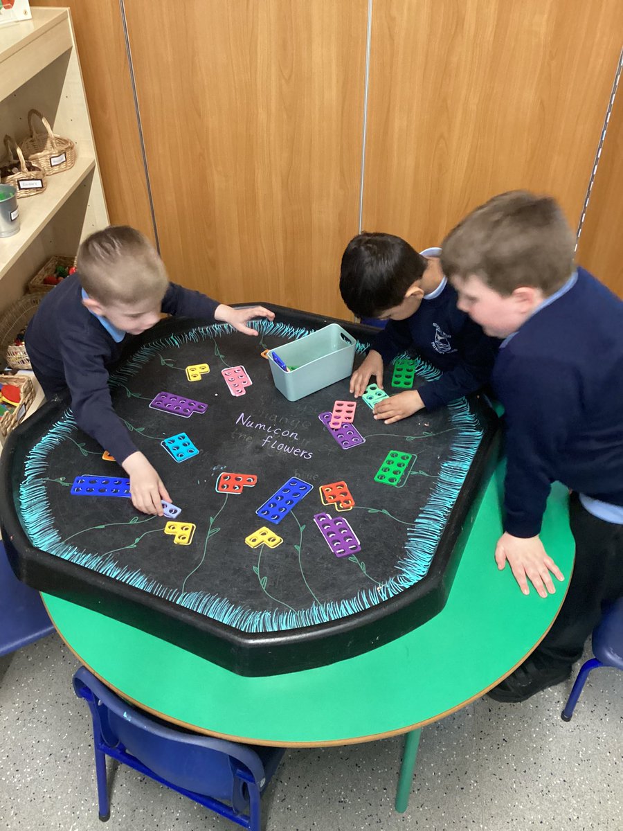 In Maths we’ve been looking at rotating shapes, we had to find the right shapes and rotate them to make a picture.

We also found some Numicon flowers in our classroom! We had to find the matching Numicon piece and rotate it to fit onto each stem 🌷🔸🔺 #stocktonwoodmaths