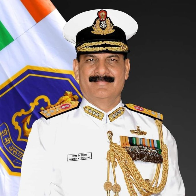 Indian Navy: वाइस एडमिरल दिनेश कुमार त्रिपाठी ने नौसेना प्रमुख का पद संभाला, 

#DineshKumarTripathi #NewNavyChief #IndianNavy