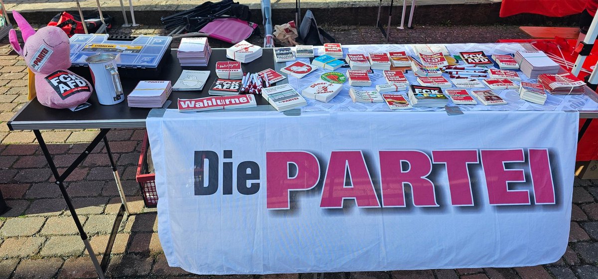Heute an der Alten Feuerwache in Lebenstedt

#Salzgitter #TagderArbeit 
#nonazis #noafd #sz0105
