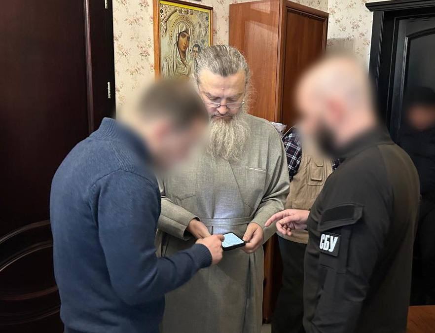 The Security Service of Ukraine officers came with searches to Metropolitan Luke of the UOC Zaporizhzhia and Melitopol, Ukrayinska Pravda reported, citing sources.