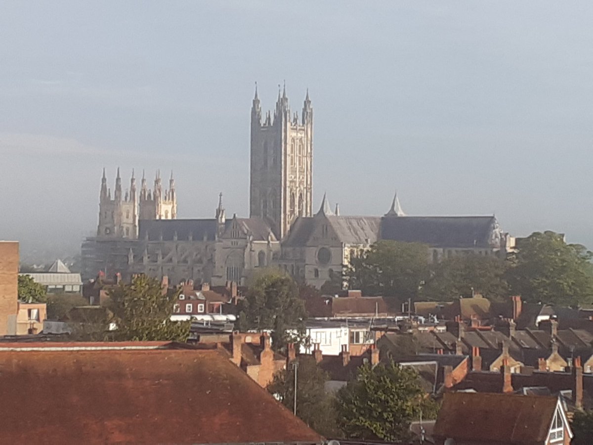 Final day of our 2nd year fieldtrip. Exploring heritage tourism, authenticity and #HarryPotter in Canterbury. #ChooseGeography @UniNorthants #GeographyTeacher