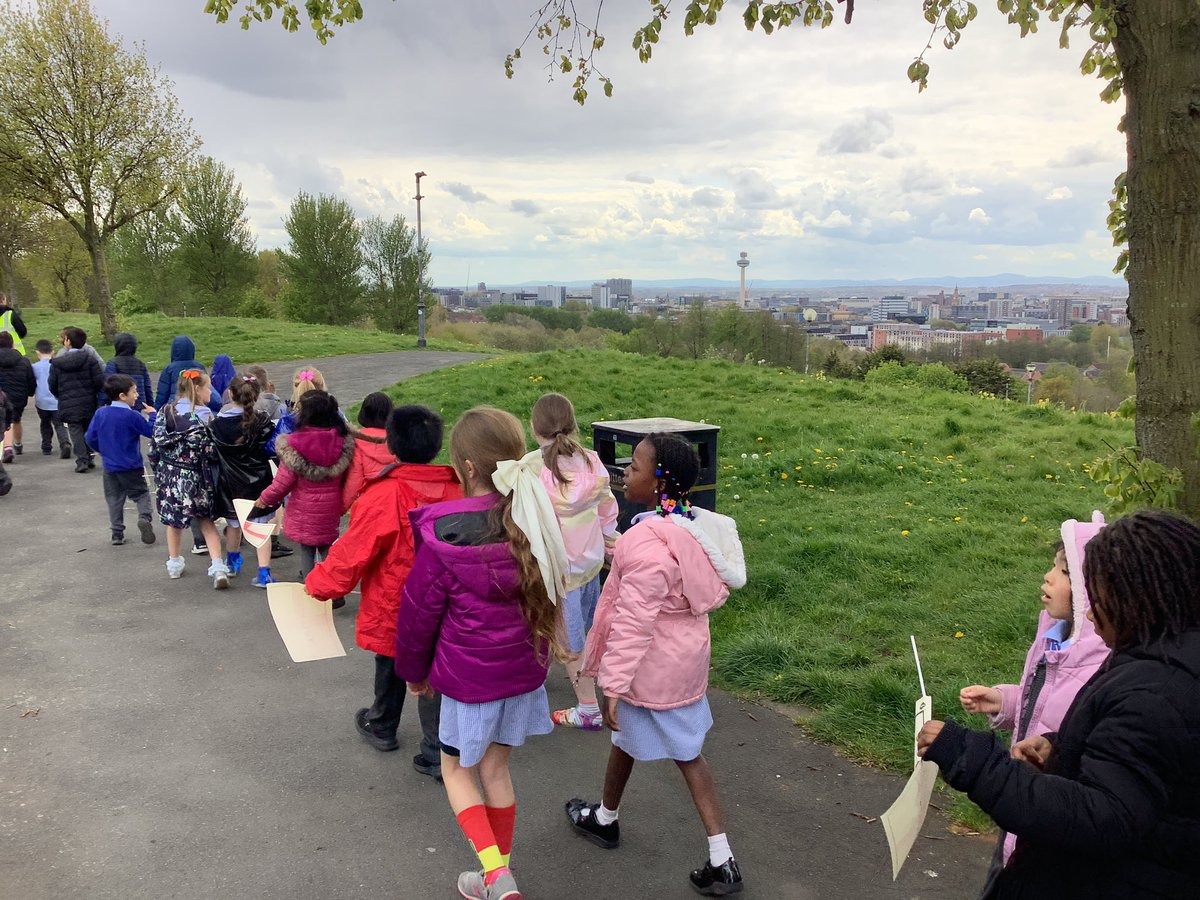 What a fabulous time we had on our walk for Cash for Kids! @oli_primary #olipcommunity
